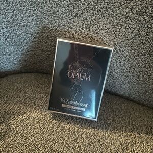 Yves Saint Laurent Black Opium Perfume NEW IN BOX 50ml